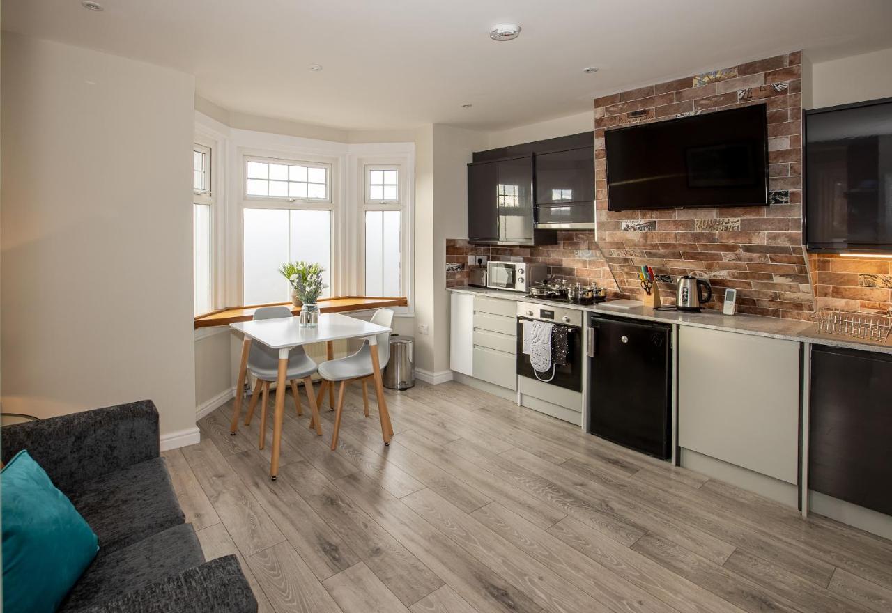 Appartamento Bright And Luxurious Flat In The Heart Of Reading Esterno foto